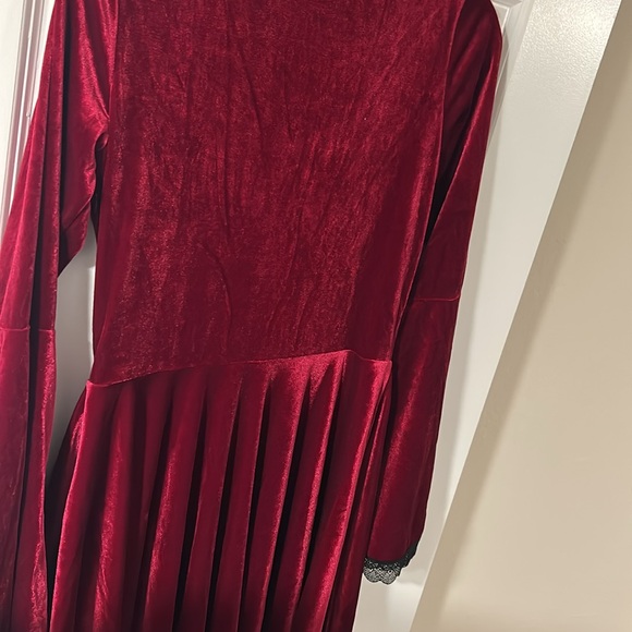Velvet Wine Spectre Waterfall Dress, Blackmilk Size Medium - Picture 6 of 7